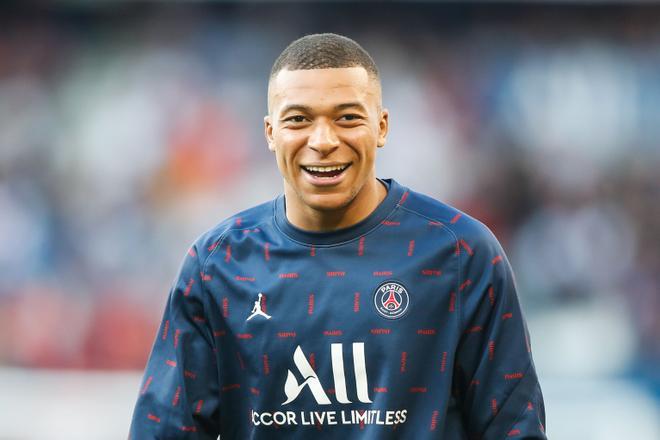 ¡Mbappé 2025! Así fue el anuncio oficial del PSG