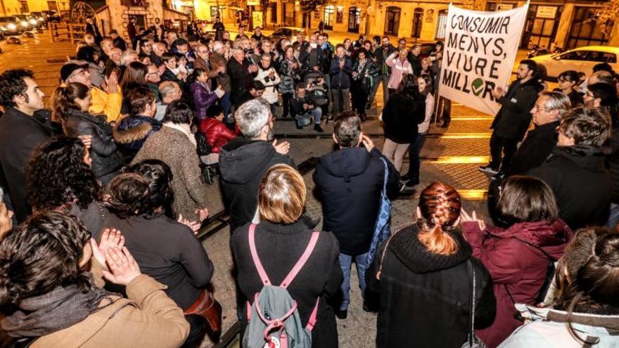 Imagen de la concentración en la plaza de España