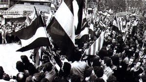 Manifestación del 4D de 1977 en defensa de Andalucía que recorrió las calles de Barcelona.