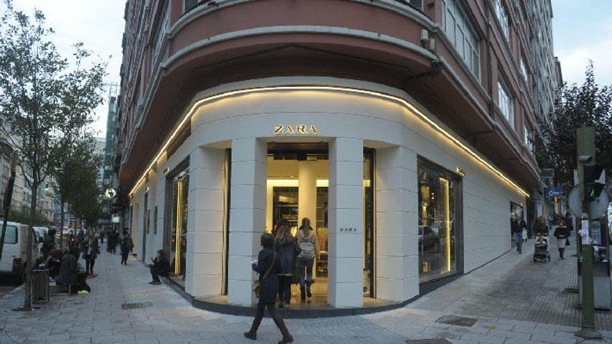La primera tienda de Zara de A Coruña, en la calle Juan Florez.