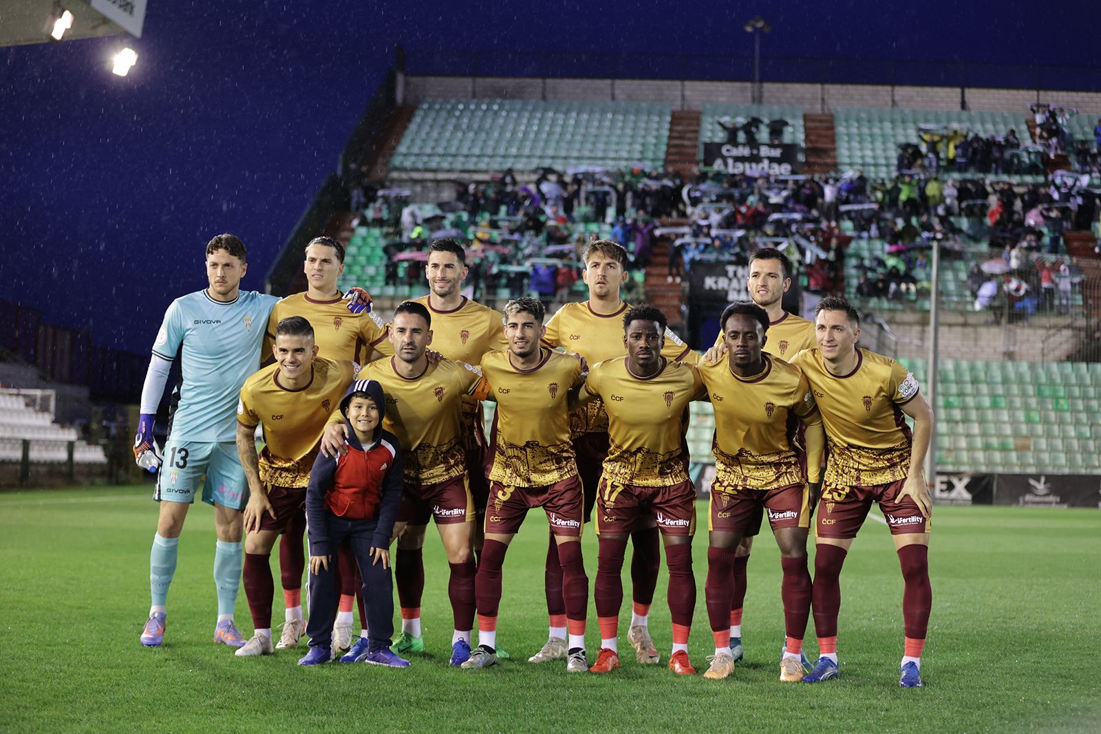 Mérida-Córdoba CF: las imágenes del partido en el Estadio Romano