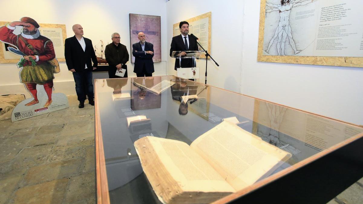 Imagen de la exposición de Gosalbes de Cunedo en el Castillo de Santa Bárbara de Alicante