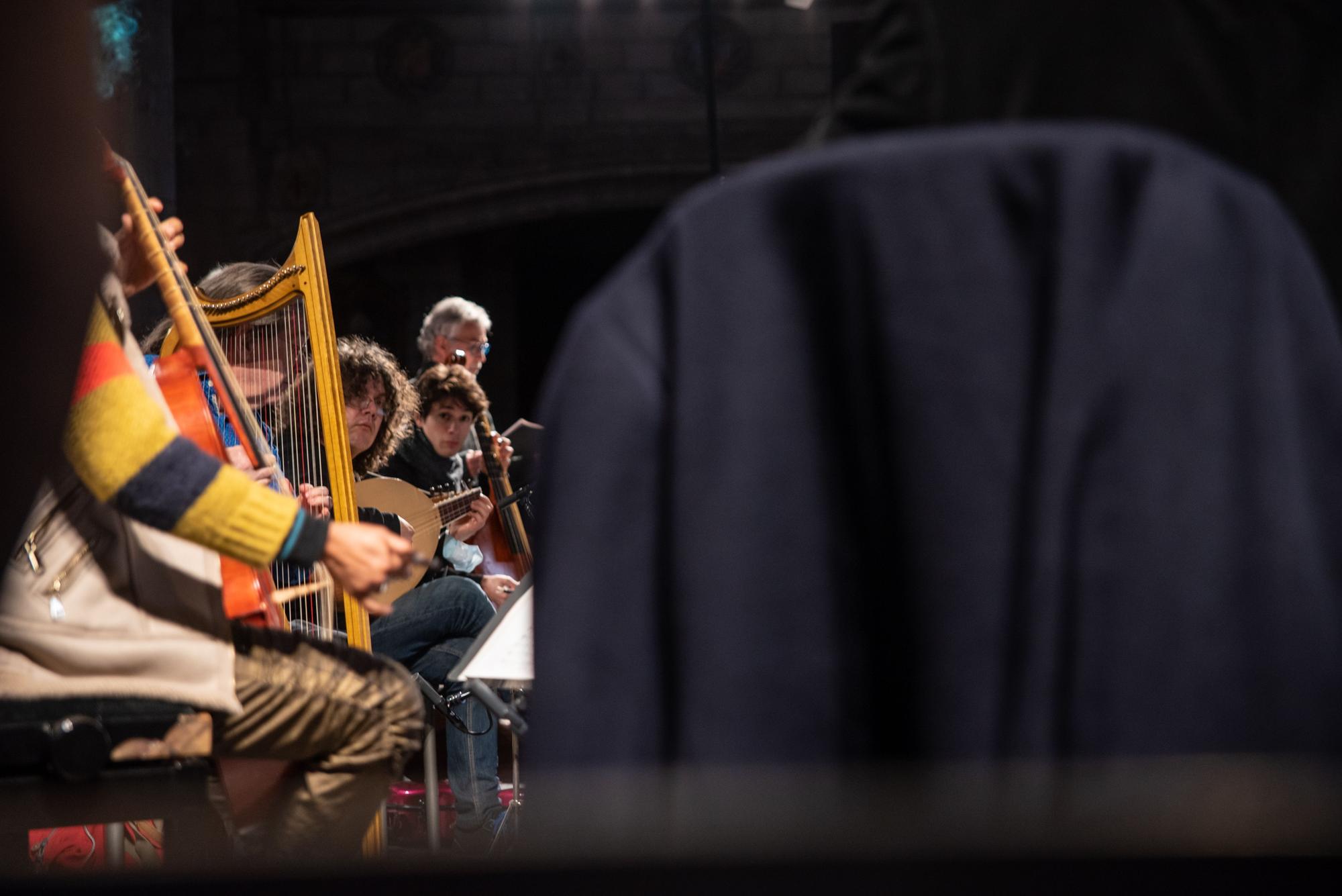 L'assaig previ al concert de Savall a la Seu de Manresa, en fotos