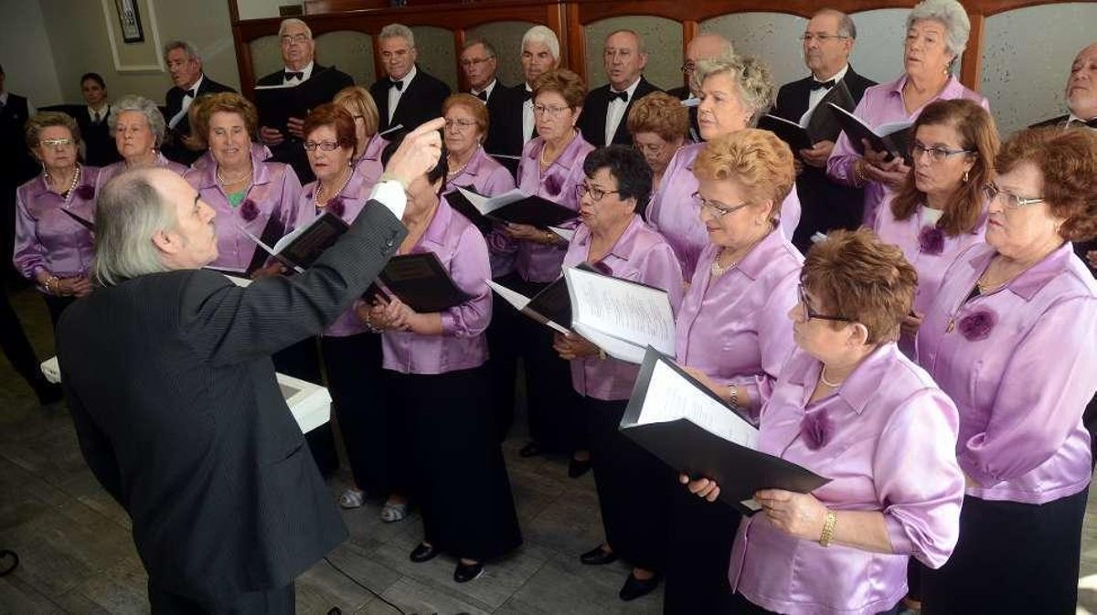 Homenaje a los cuatro presidentes del Club de Jubilados de Portonovo