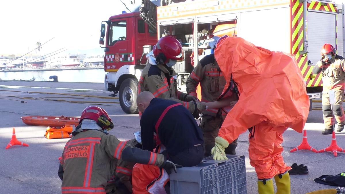 Simulacro de un escape de amoniaco en ‘Coneix el port de Castelló&#039;