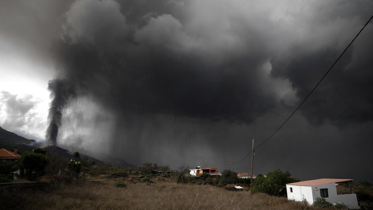 Las imágenes de la erupción volcánica en La Palma y sus devastadoras consecuencias