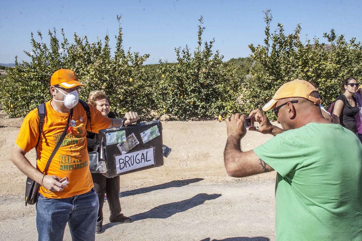 Fincas contaminadas y protestas vecinales en La Murada, donde se enterraron un millón de toneladas de basura en terrenos agrícolas entre 2005 y 2011