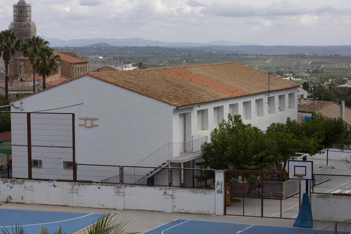 Instalaciones del colegio de Enguera, en una imagen de archivo.