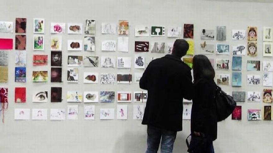 Postales desde el Limbo oferta en su octava edición postales de 900 artistas