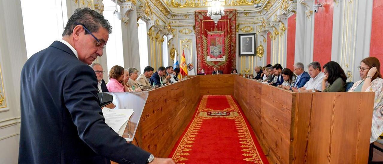 Antonio Ramón Balmaseda, durante su intervención en el penúltimo pleno del anterior Gobierno municipal.