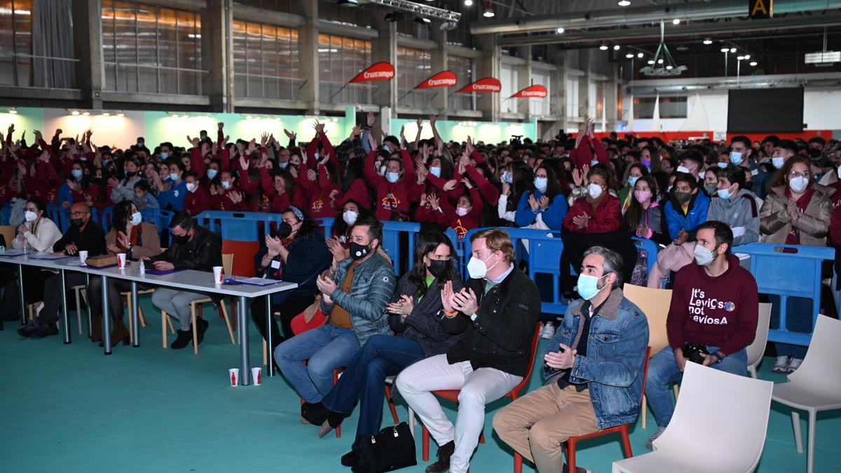 Asistentes al concurso de la Tamborada.