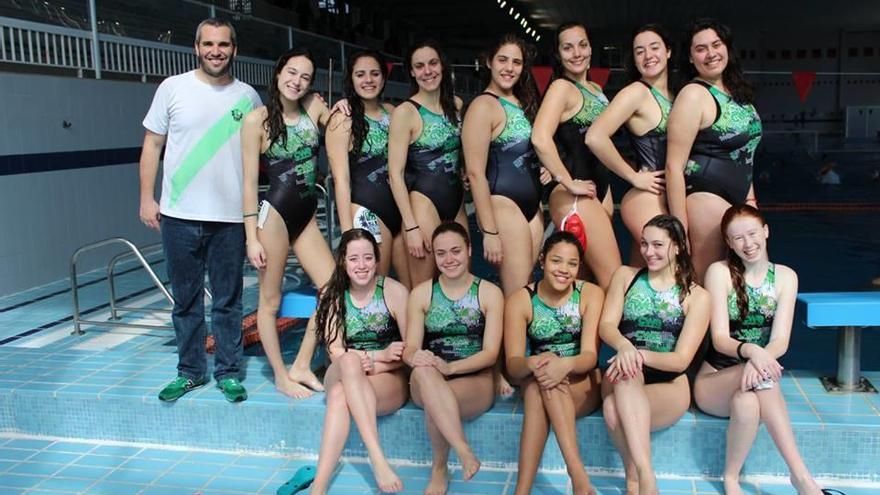 Componentes del Club Waterpolo Elche femenino