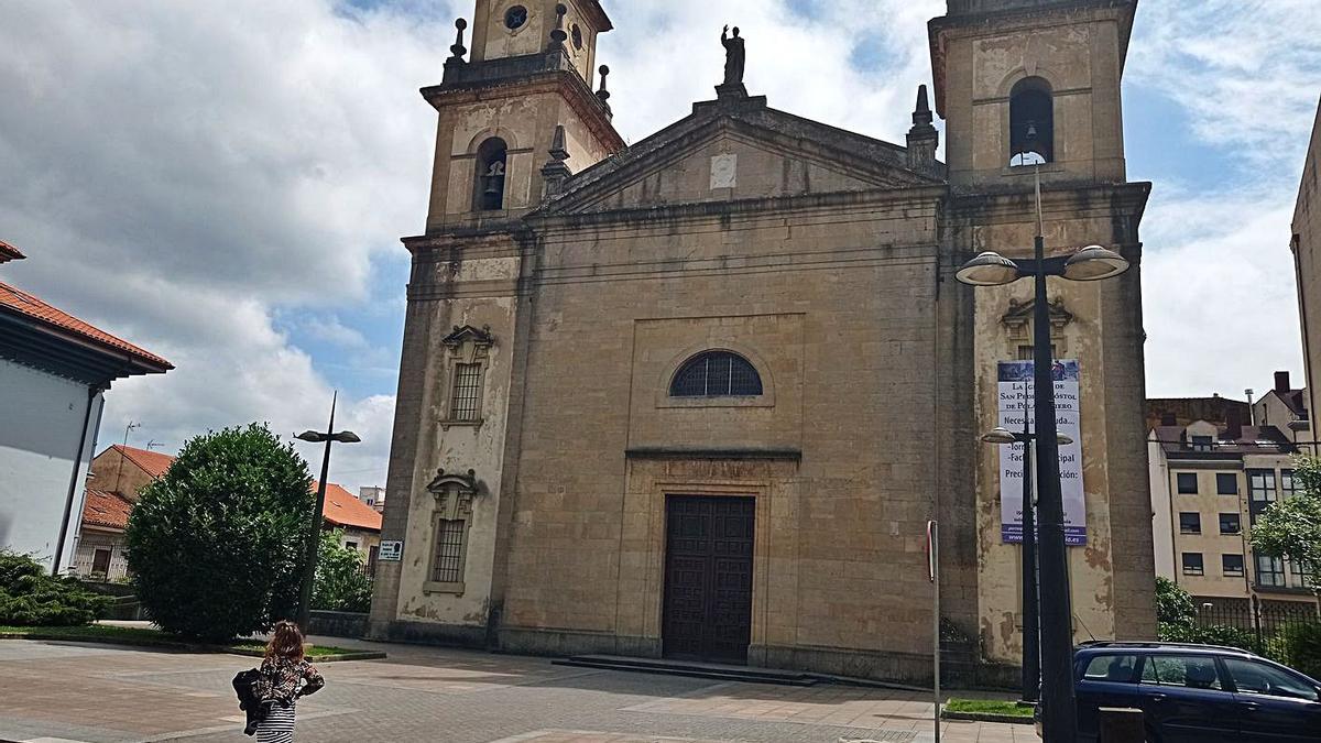 La iglesia de Pola de Siero. | A. I.