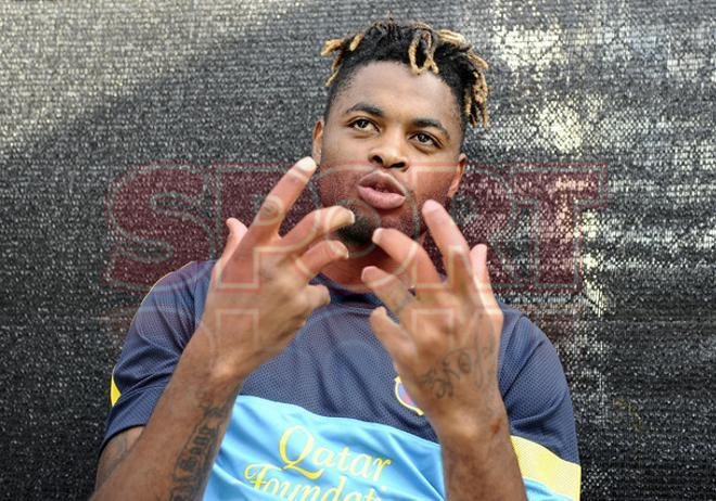 Ficha Alex Song