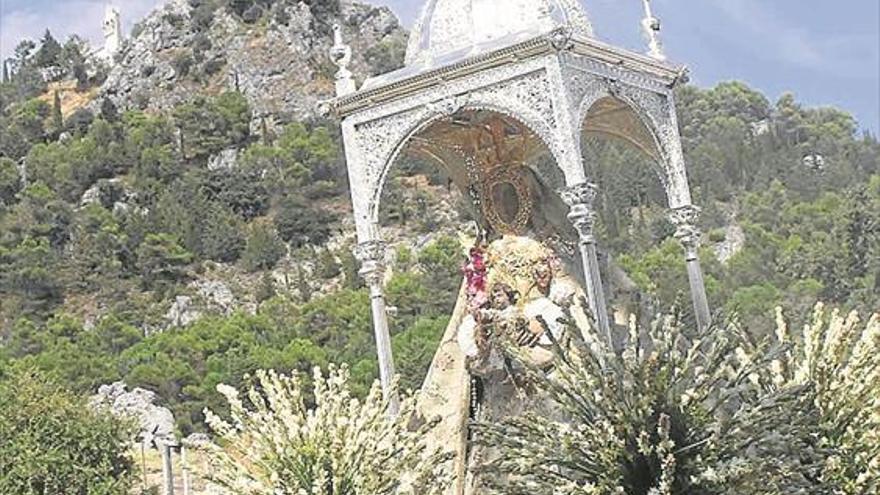 Cabra vive con intensidad las fiestas en honor de la patrona, la Virgen de la Sierra