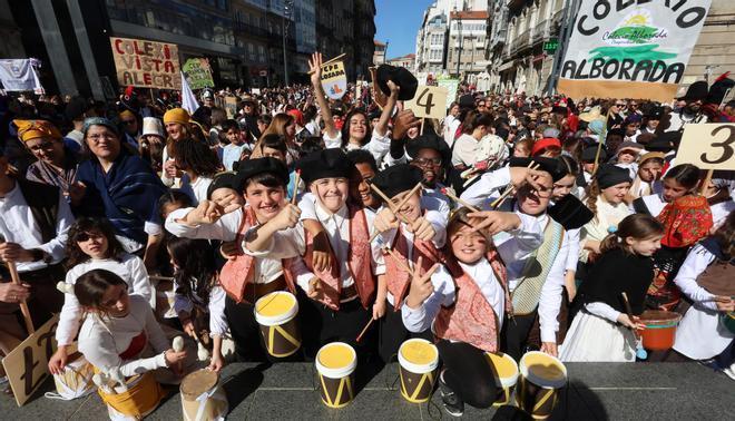 Los escolares vigueses celebran la Reconquistiña