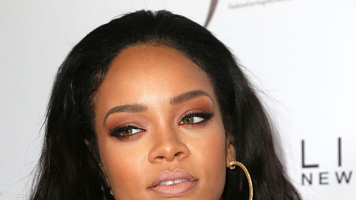 Look beauty de Rihanna en los Fashion Los Ángeles Awards 2015