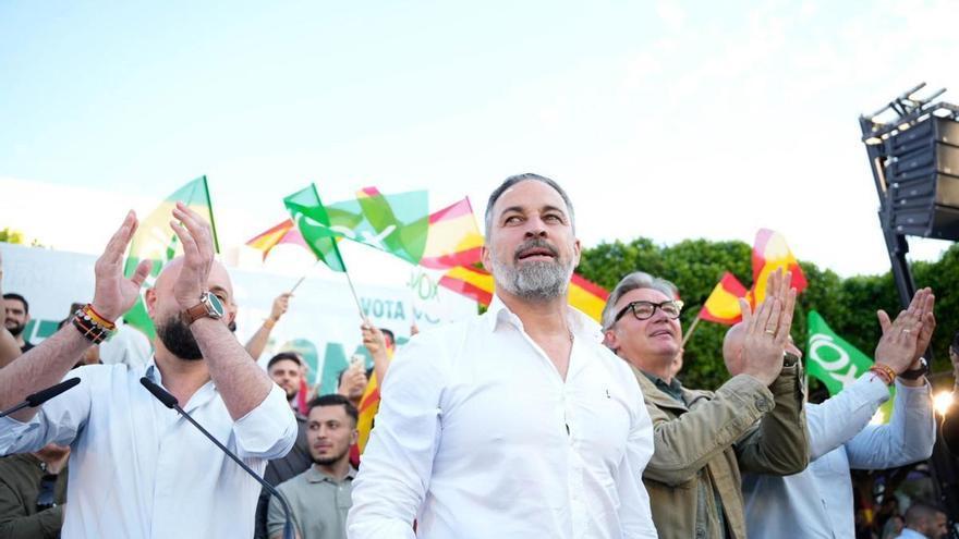 Abascal, 'candidato' también en las municipales para que Vox confirme su pujanza como tercera fuerza