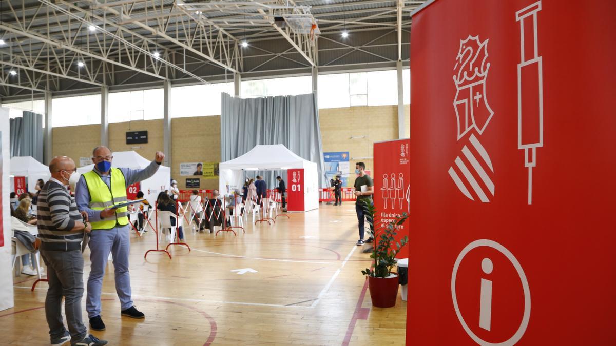 Vacunación de docentes en l'Horta