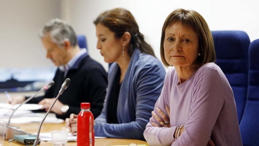 Mavi Mestre en un debate ante el profesorado asociado durante la reciente campaña electoral al rectorado.