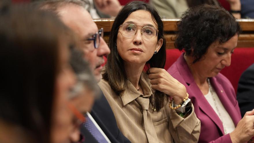 La consellera de Interior, Núria Parlon, este miércoles en el pleno del Parlament.