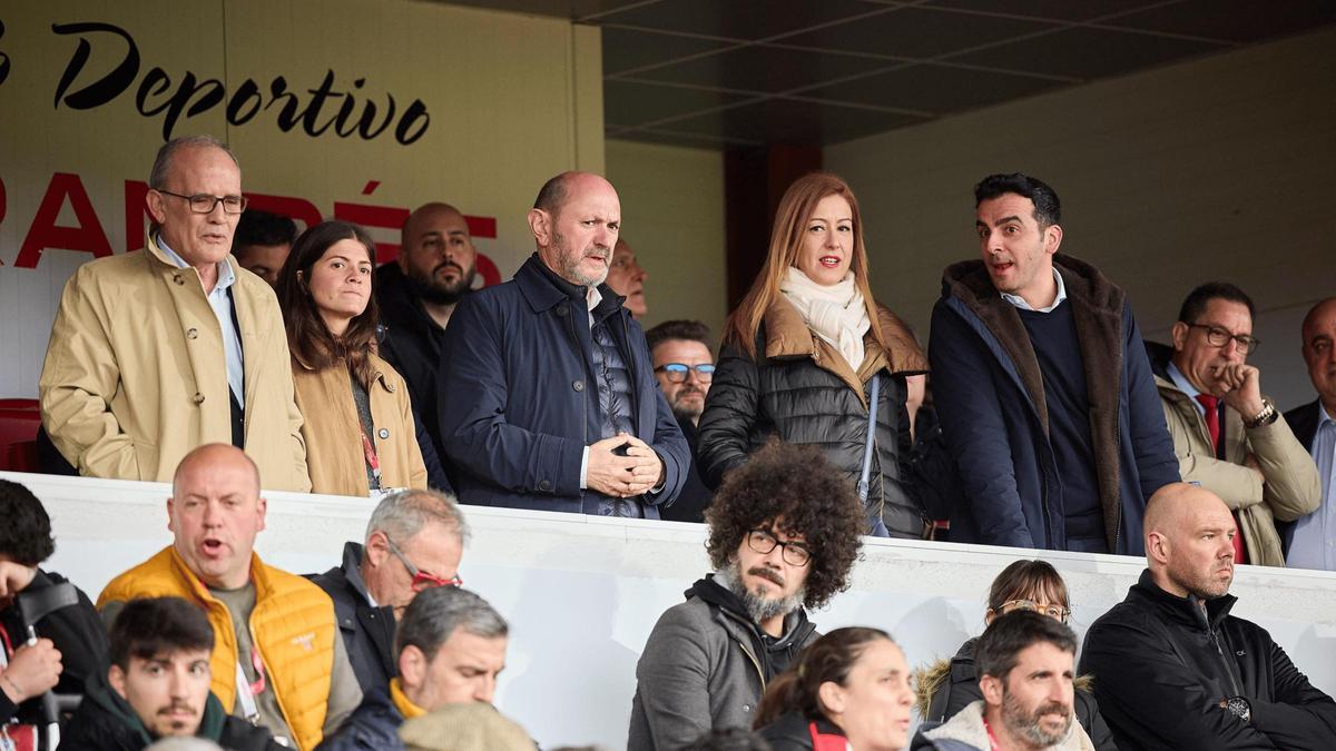 Rafael Louzán junto a Michelle Clemente