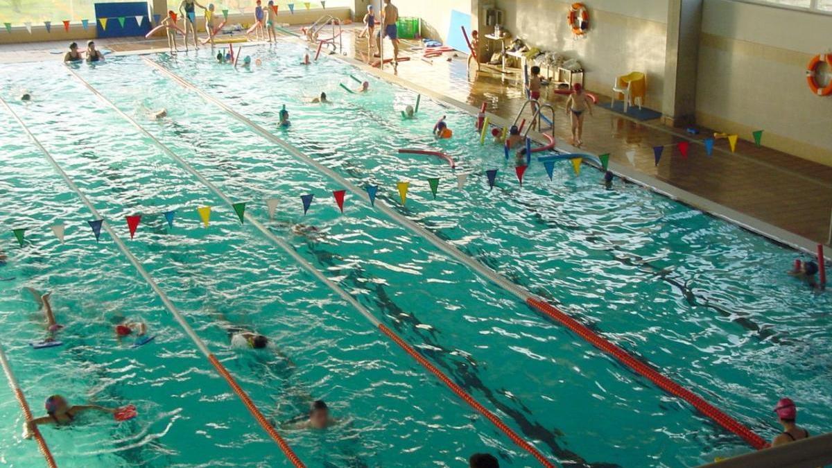 Descubre el nuevo horario de la piscina Emilio Fabregat del Grau