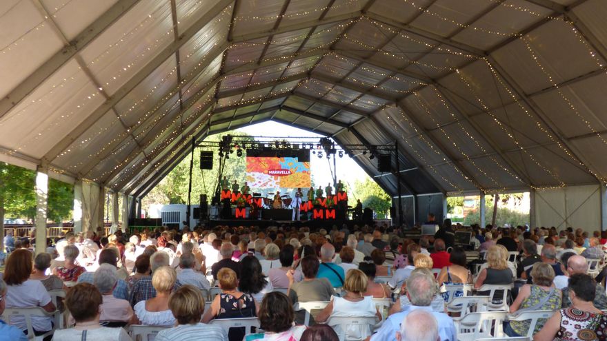 L&#039;Orquestra Maravella omple la carpa de les Revetlles de Sant Pere de Figueres