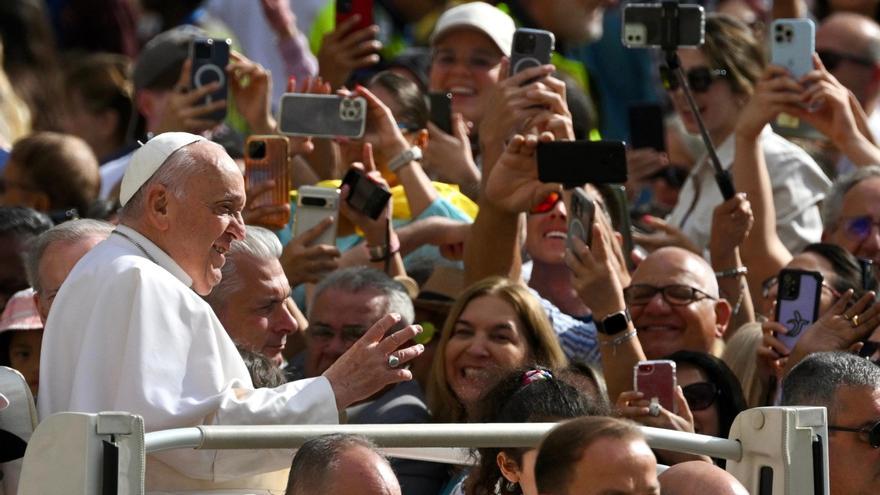 El papa dijo que ya hay mucha &quot;mariconería&quot; en los seminarios, según medios italianos