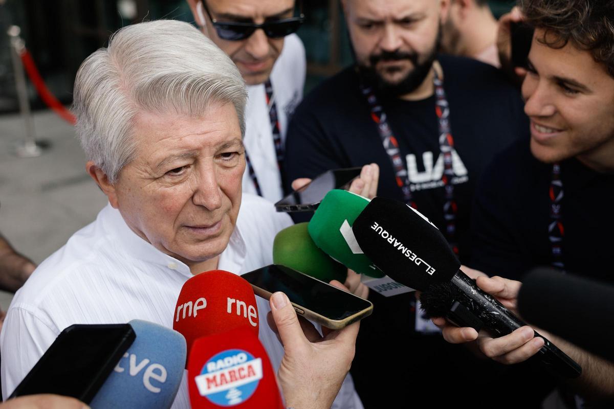 Cerezo, sobre Julián Álvarez: "Hasta que no le diga que se marche, no se va a marchar"