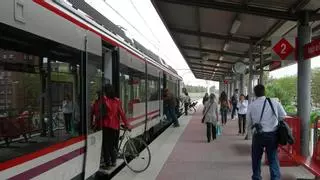 El Gobierno renueva las ayudas al transporte con abonos gratis para menores de 15 años y un billete único de Cercanías