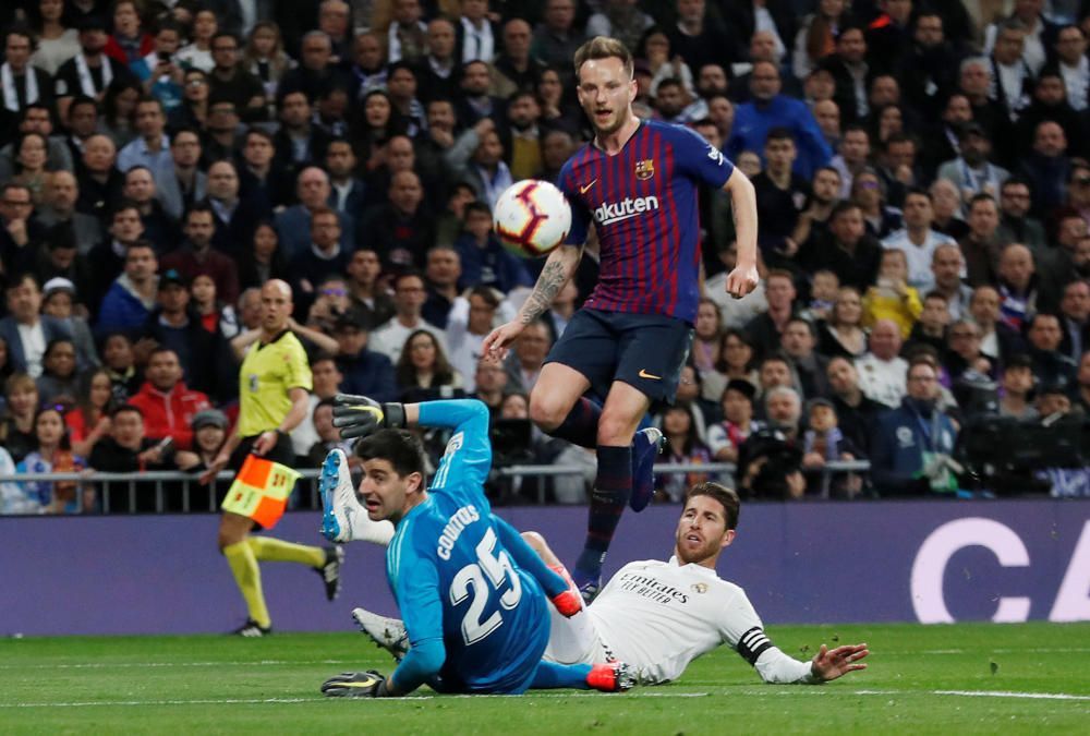 Les imatges del Madrid - Barça (0-1)