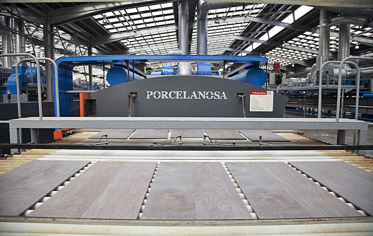 Fábrica de la firma Porcelanosa. | LEVANTE-EMV