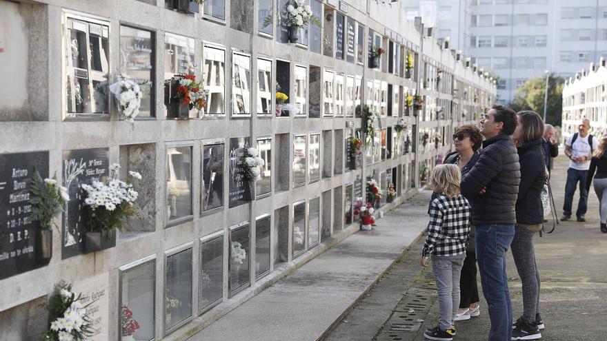 Día de Difuntos: Vigo engalana sus cementerios