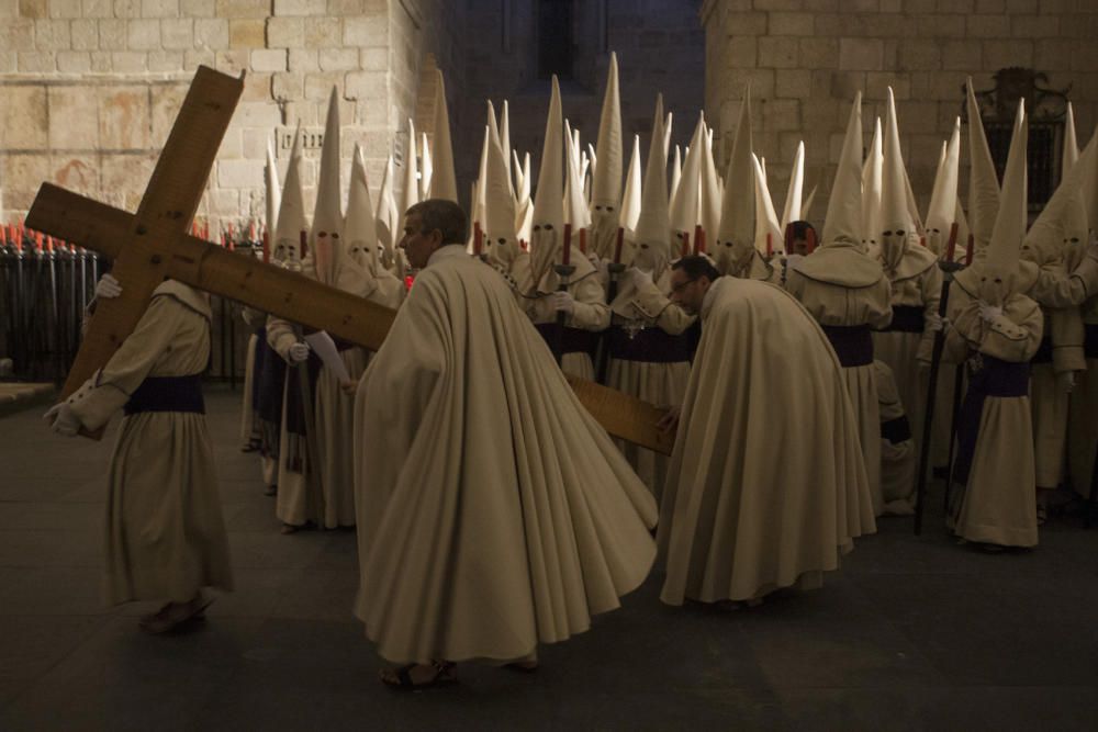 Procesión de Jesús Yacente