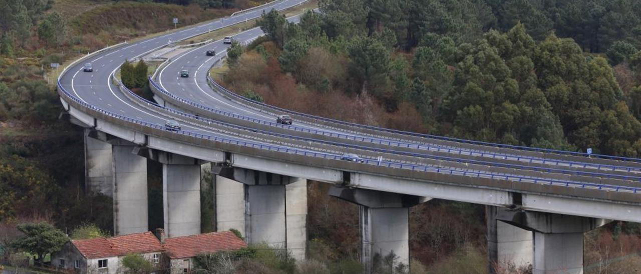 La A-52 a su paso por el Concello de A Cañiza