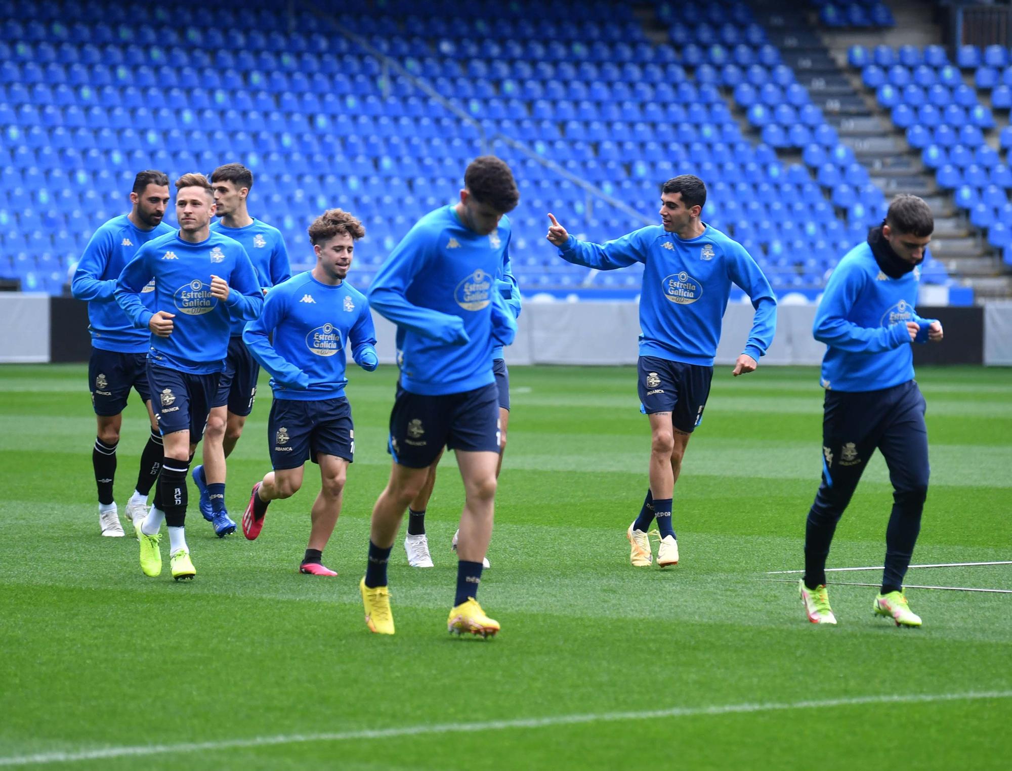 Deportivo | Primera sesión de la semana en el estadio de Riazor