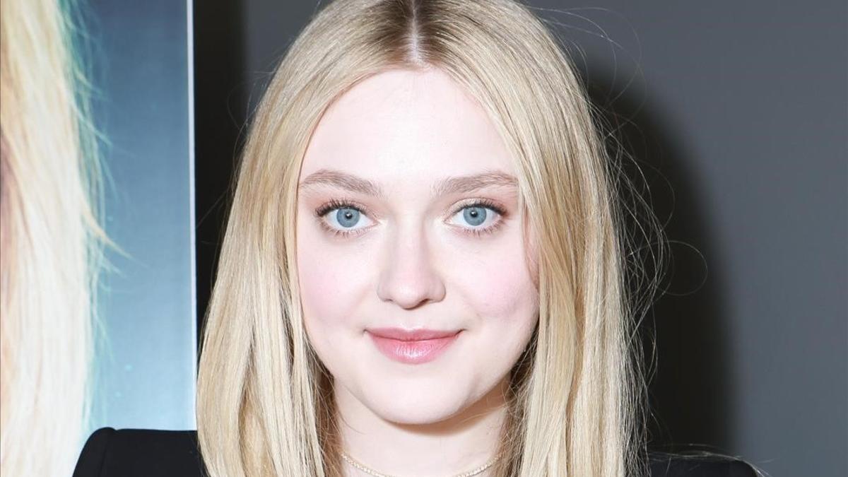 zentauroepp42802531 new york  ny   april 05   dakota fanning during the please s180411182058