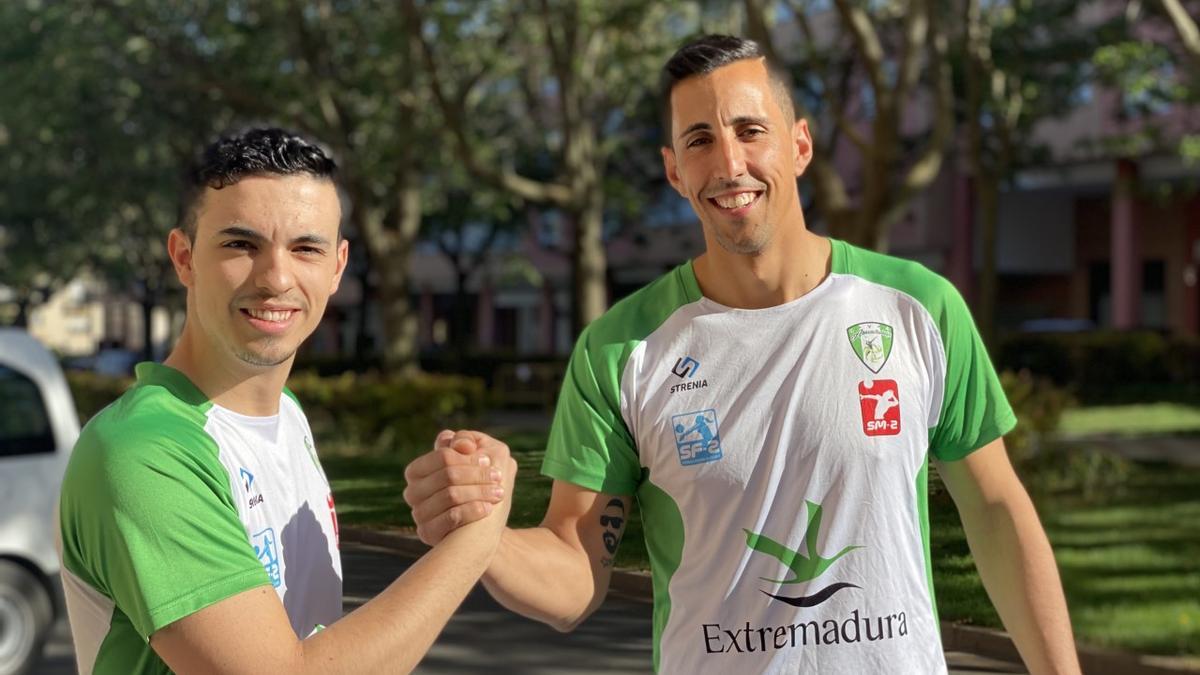 Javier Trujillo y Manuel Barrios 'Peri', capitanes del Voleibol Almendralejo