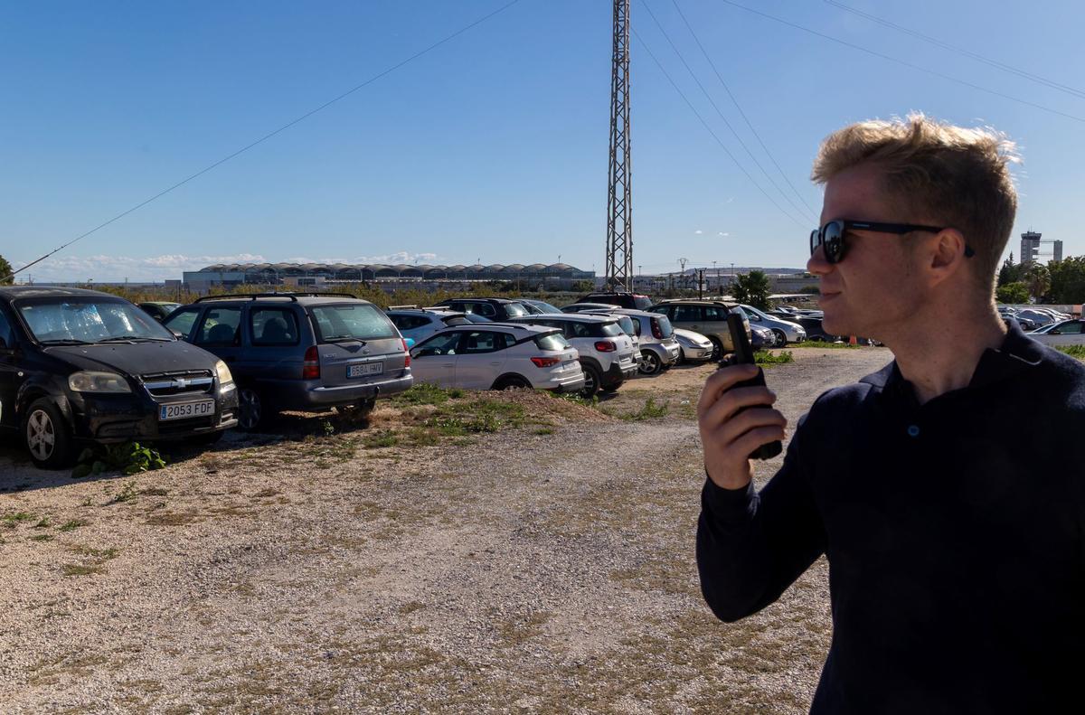 El parking cuenta con vigilancia permanente y atención personalizada.