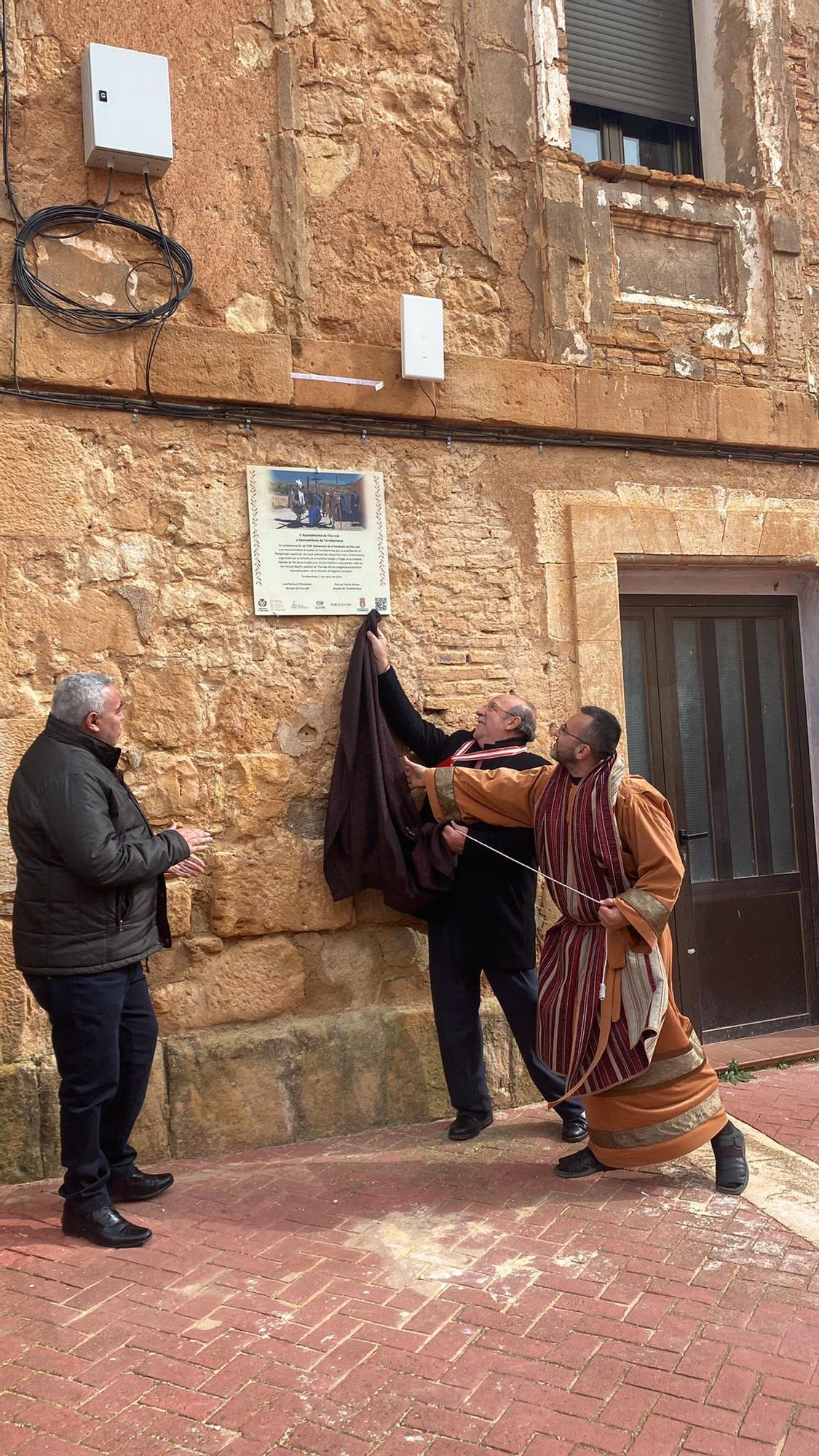 Las imágenes de la peregrinación cuaresmal de Vila-real a Torrehermosa, localidad natal de Sant Pasqual