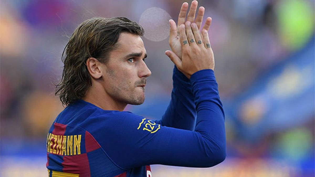 Griezmann, ovacionado por el Camp Nou en la presentación del equipo