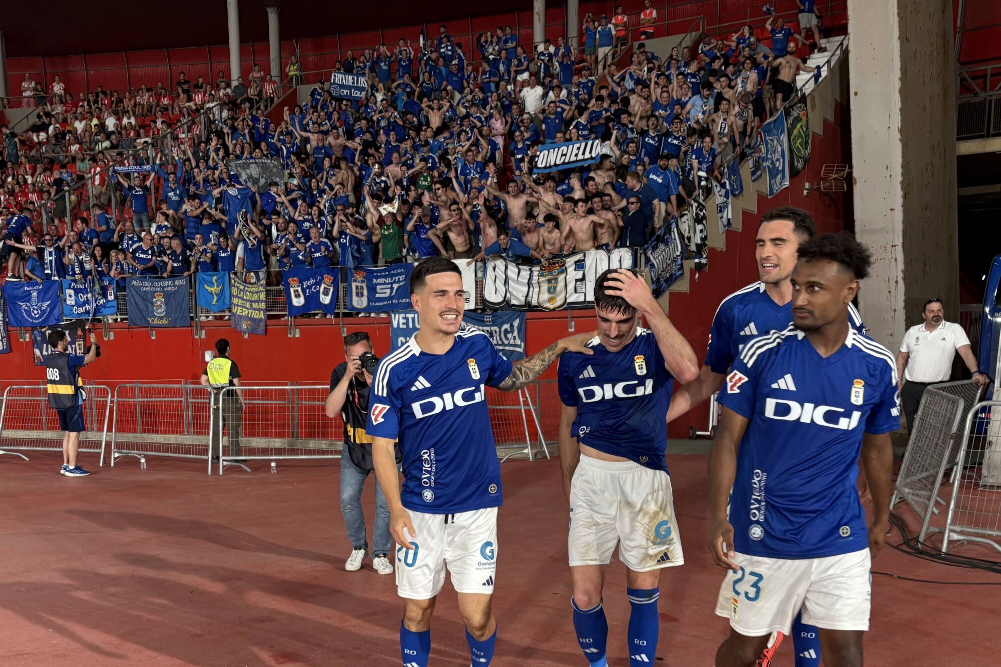Así fue el primer partido del play-off entre el Almería y el Real Oviedo