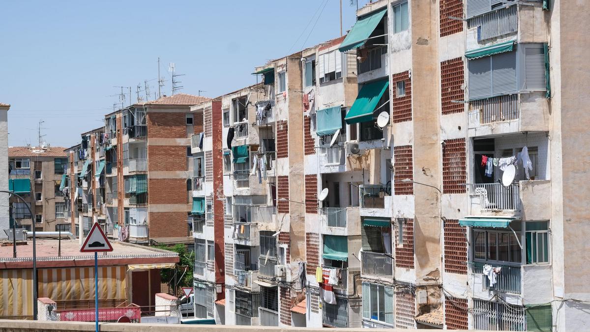 Vista de un barrio de la ciudad de Alicante con un nivel de renta modesto.