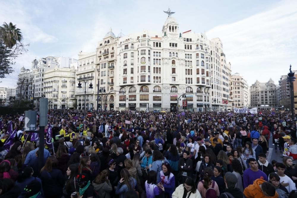 Manifestación del Día de la Mujer en las calles de València