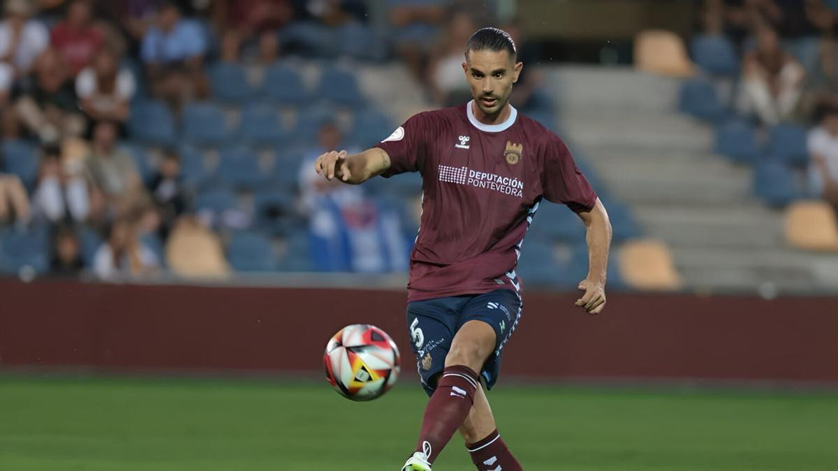 Mario Gómez durante su etapa en el Pontevedra.