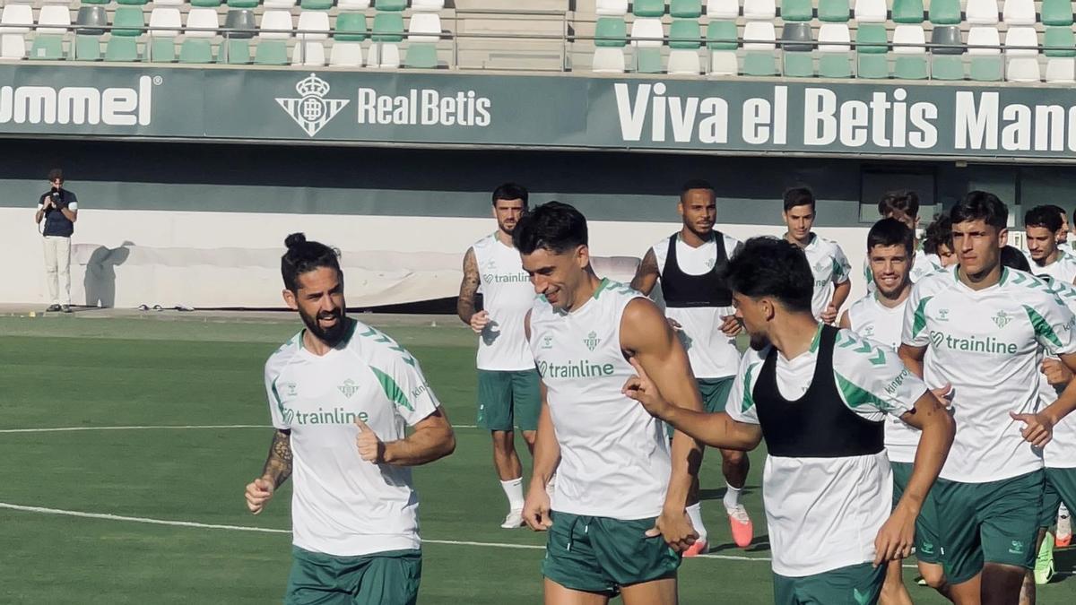Entrenamiento del Betis este miércoles a dos días de recibir al Real Madrid en La Cartuja