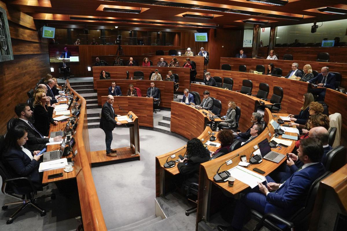 Así fue el pleno de la Junta para aprobar los Presupuestos el 31 de diciembre