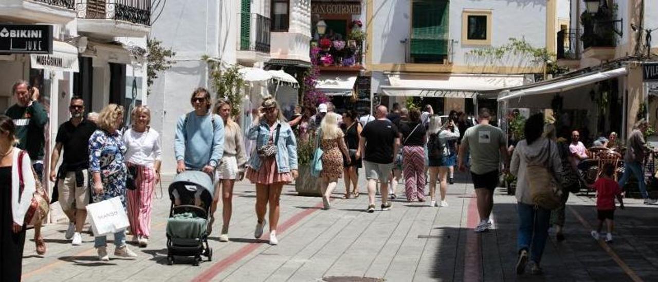 Eivissa cuenta con mayor porcentaje de población foránea. | V.MARÍ