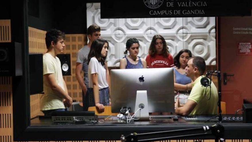 El Campus de Gandia incentiva el estudio a través de varios proyectos